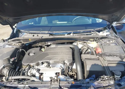 2018 Chevrolet Malibu Lt z USA, uszkodzony, nr VIN 1G1ZD5ST2JF252713